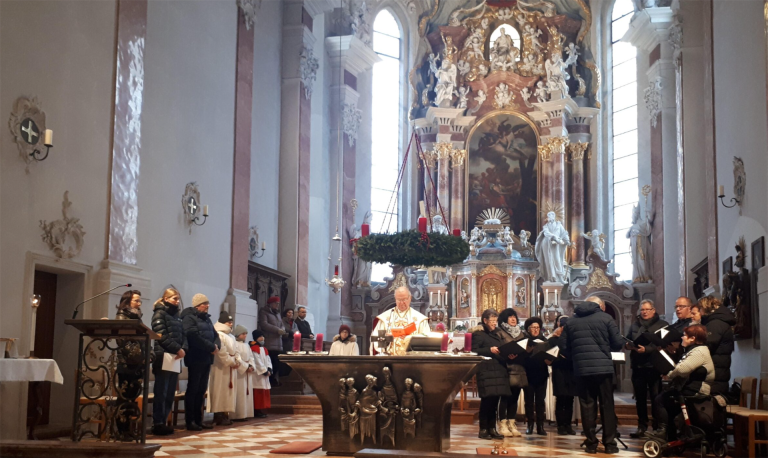 Singen an Maria Empfängnis in der Stadtparrkirche St. Andrä
